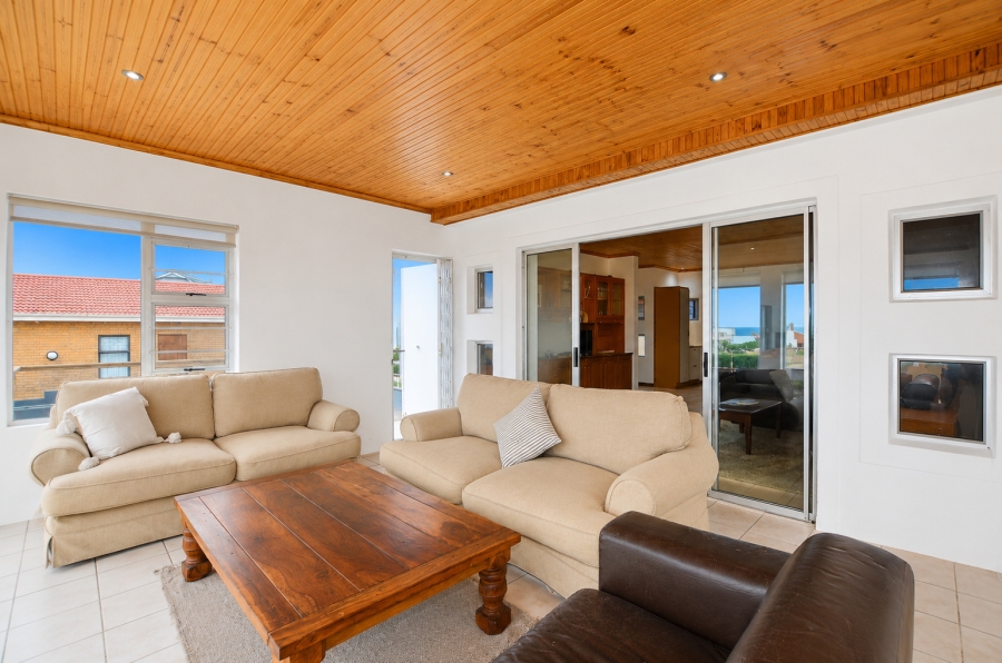 4 Bedroom Property for Sale in Yzerfontein Western Cape